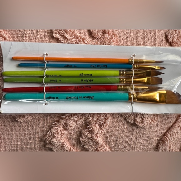 Artist Paint Brush Set with Case - Picture 4 of 7